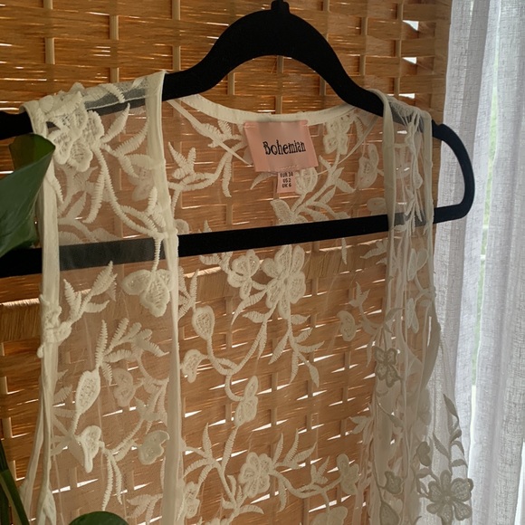 Bohemian - white cover up - cow girl - size US 2 - Picture 2 of 7